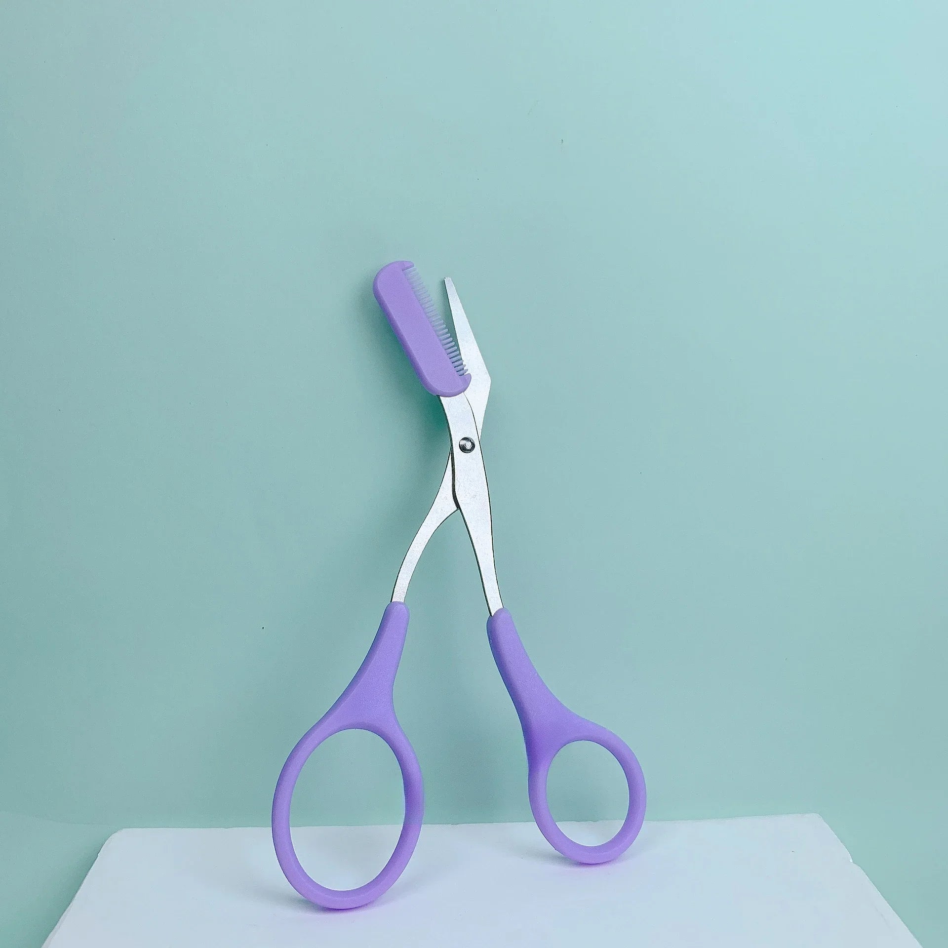 Pink Eyebrow Trimming Scissors Comb